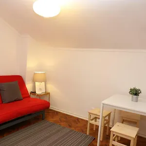 white-cosy-apartment.hotels-lisbon-portugal.com/